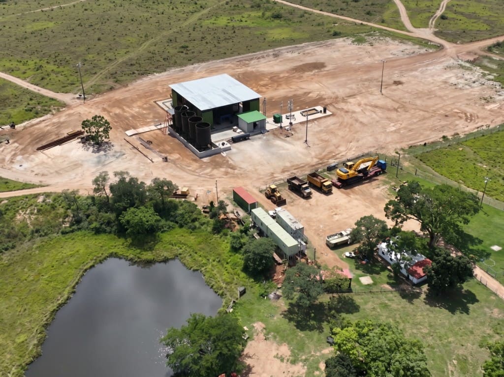 Vista aérea de las instalaciones y maquinaria de KUKENAN Tecnología Minera en El Callao